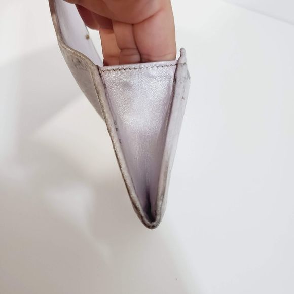 GUCCI  Authentic metallic GG leather large wallet - Picture 15 of 17